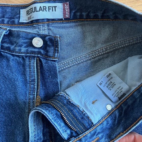 Levi’s 505 Men’s Denim Cut Off Jean Shorts- 32, Blue - Picture 4 of 6